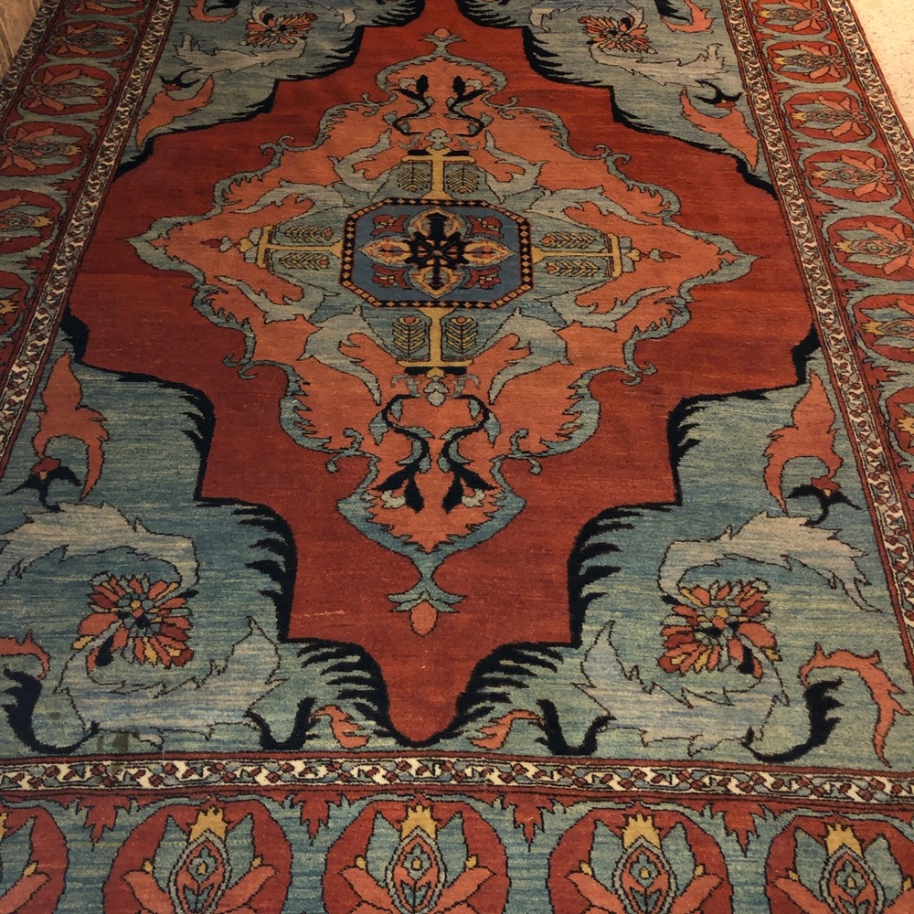Hand knotted Oriental rug, Art Serapi 6’8” x 8’7”